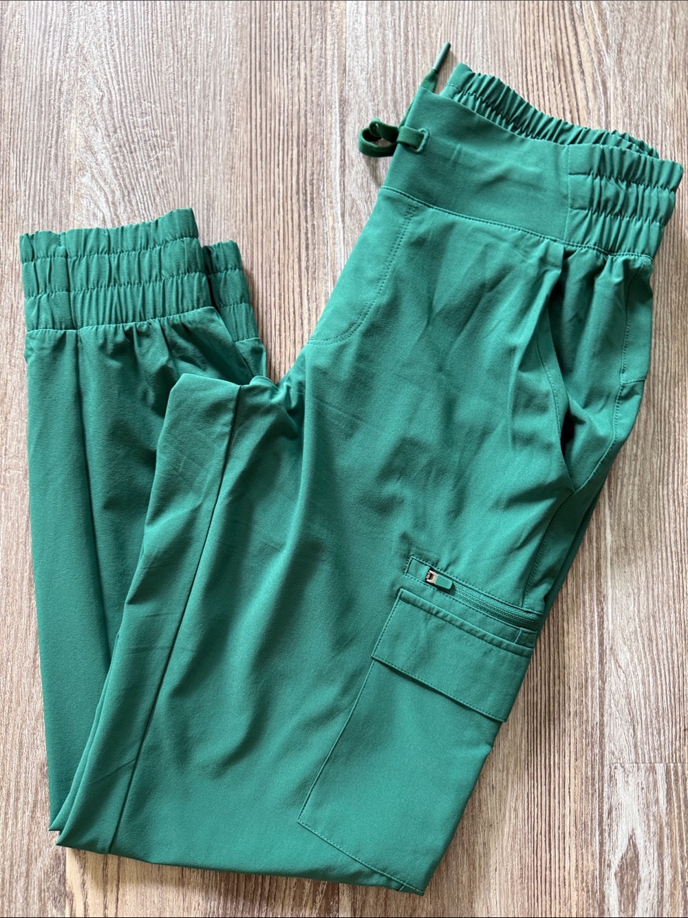 Women’s XS Green Elastic Waist Cargo Jogger Pants